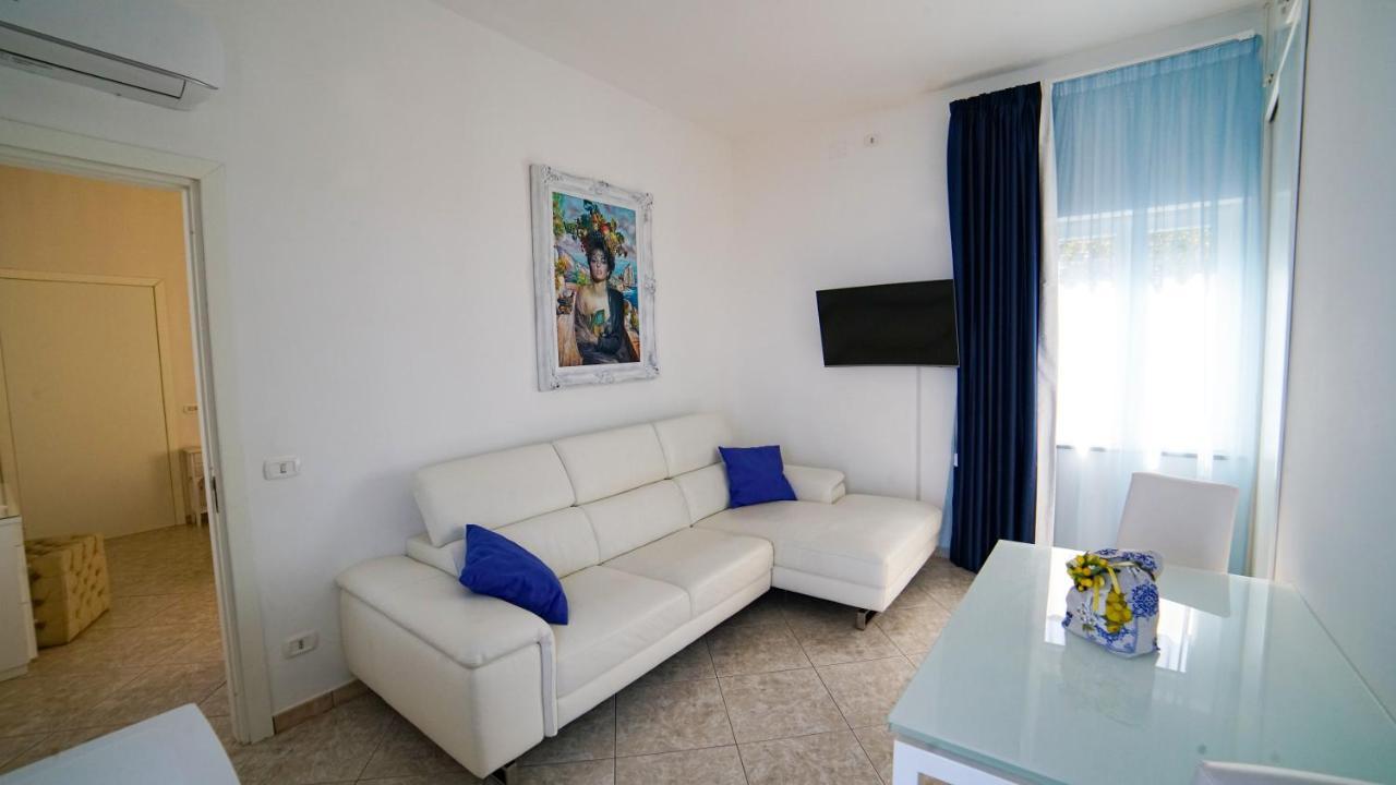 Mira Vico Apartments ヴィーコ・エクエンセ エクステリア 写真