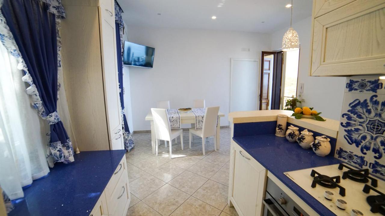 Mira Vico Apartments ヴィーコ・エクエンセ エクステリア 写真
