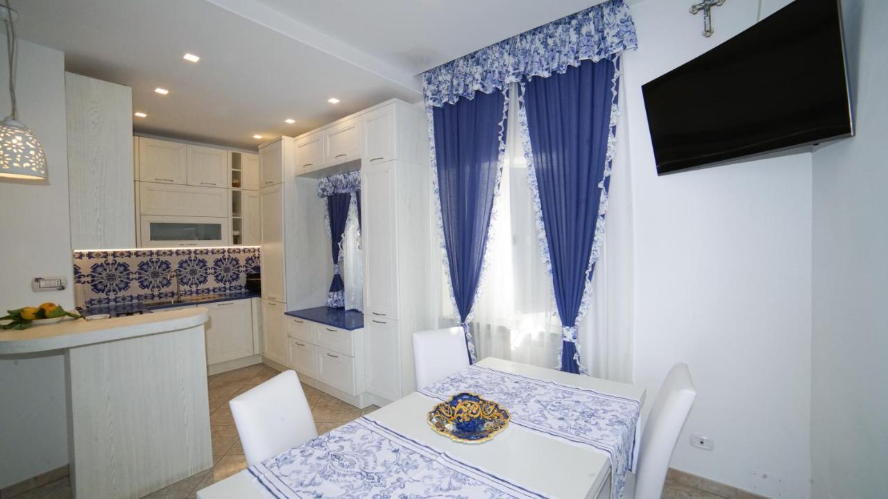 Mira Vico Apartments ヴィーコ・エクエンセ エクステリア 写真